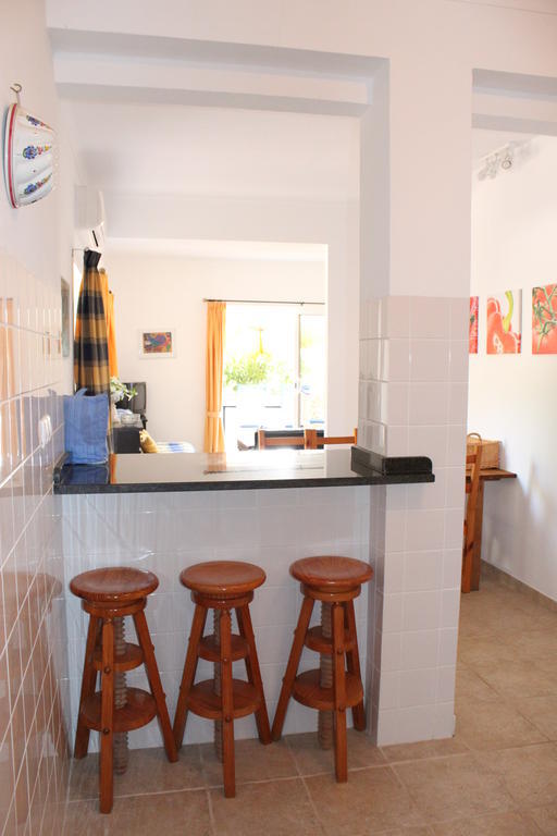 Filhas Do Mar Apartments Salema Room photo